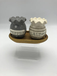 Mud Pie - "Happy" Ruffled Ceramic Salt and Pepper Shaker, Tray